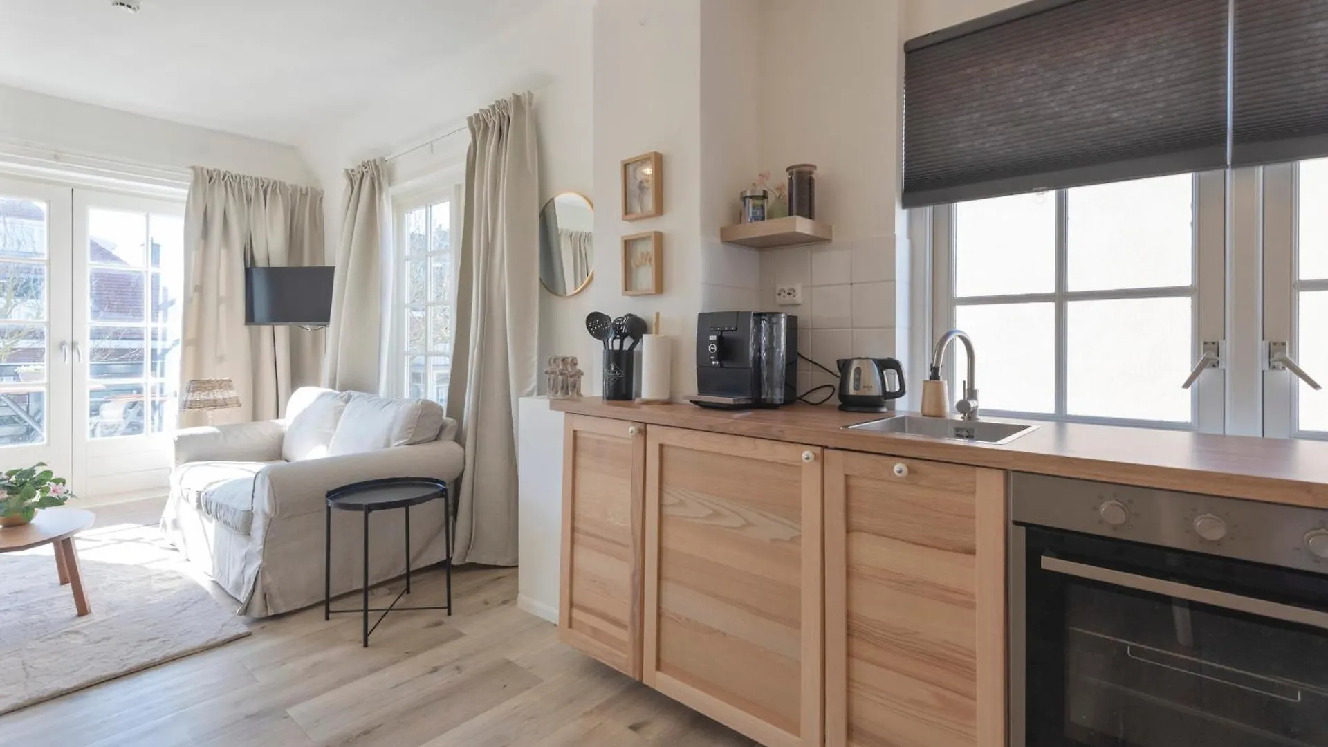 Boutique Pension Bennekom - Studio'S & Apartment Zandvoort 0*,  Netherlands